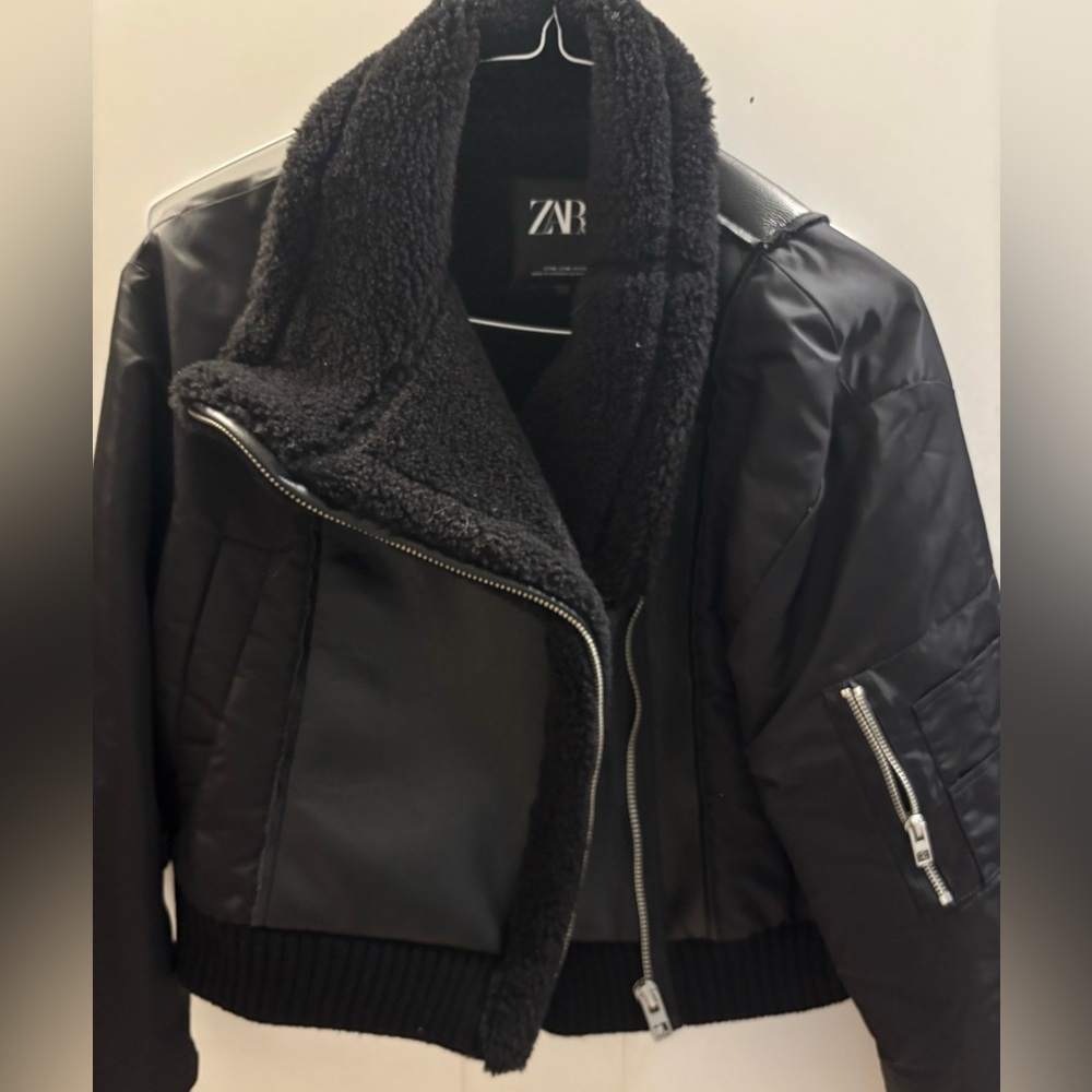 Black shearling and faux leatherer jacket